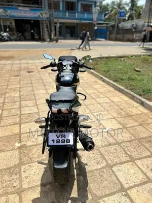 Bajaj Pulsar 180 2010