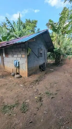 Land for Sale in Veyangoda