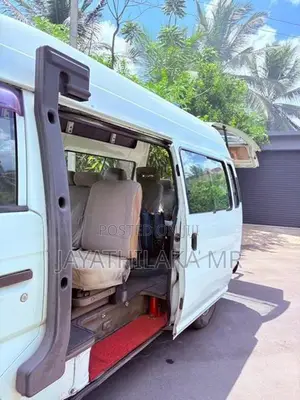 Nissan Caravan 1997