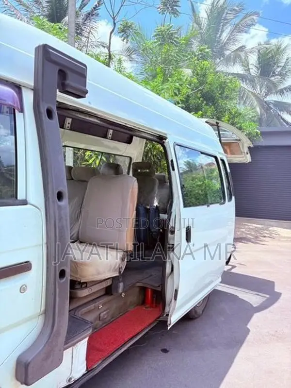 Nissan Caravan 1997