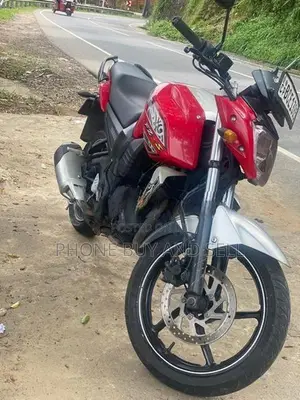 Yamaha FZ S 2015