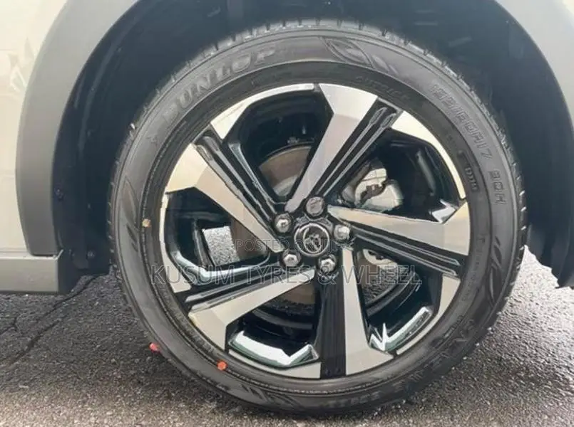 Toyota Raize Z Hybrid Gray BLKtop 2026