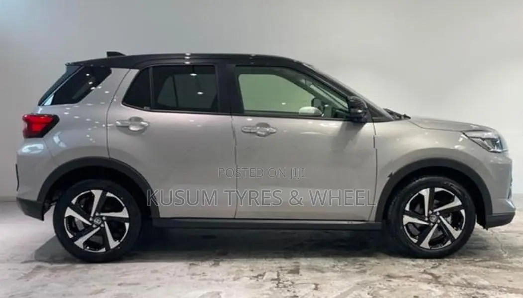 Toyota Raize Z Hybrid Gray BLKtop 2026