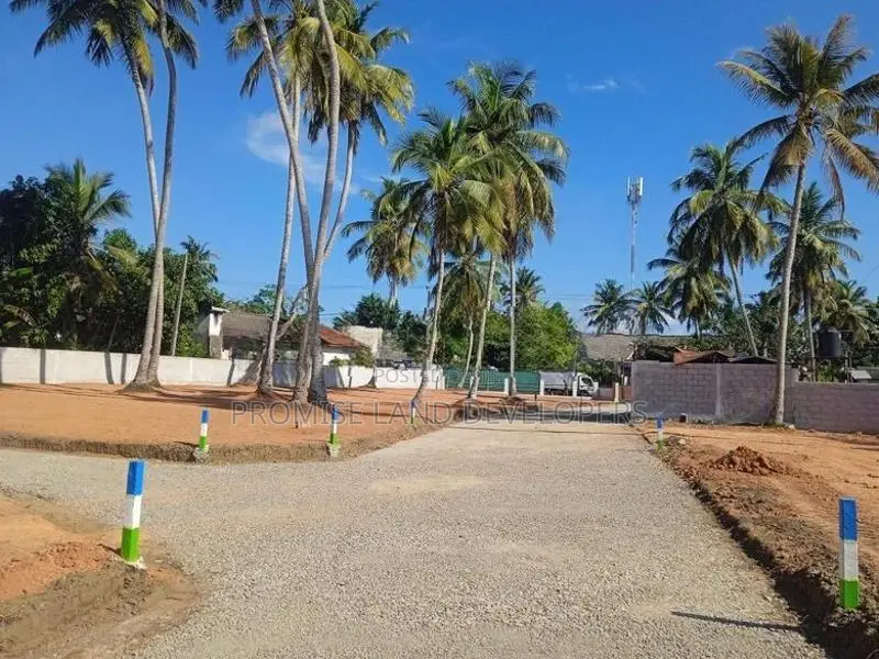 Residential Land for Sale in Panadura Walana H37