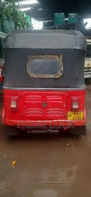 Bajaj RE 2014