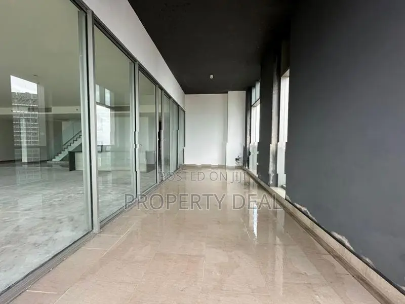 5 Bedrooms Penthouse For Sale in Shangri La - PDA399