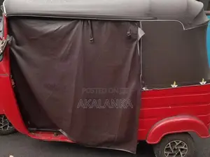 Bajaj RE 2000