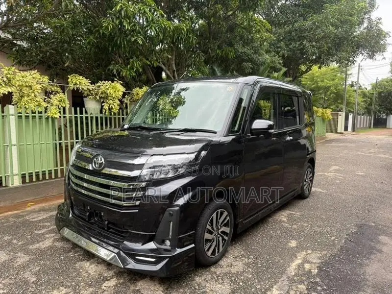 Toyota Roomy Custom G Modellista 2023