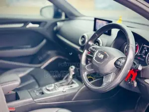 Audi A3 Sedan 1.8L TFSI 2014