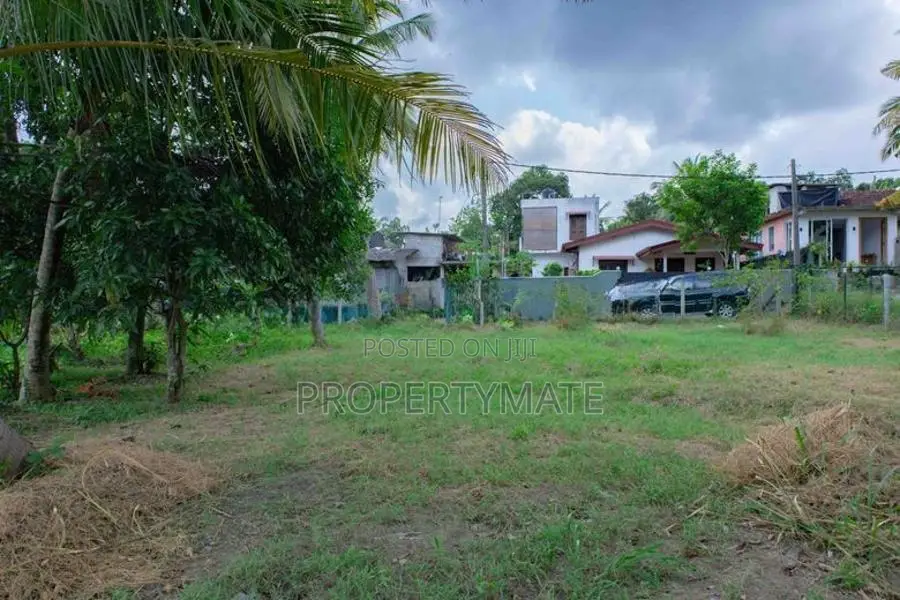 Land for Sale in Hokandara Talawatugoda