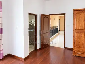 Super Luxury Three Story House for Sale - Negambo