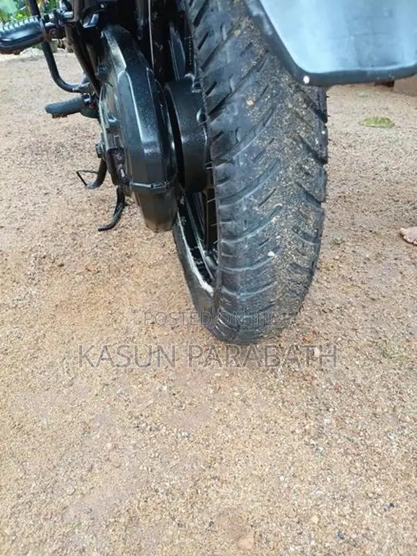 Honda CB Trigger 2015