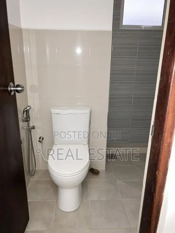 Apartment For Rent At Athurugiriya