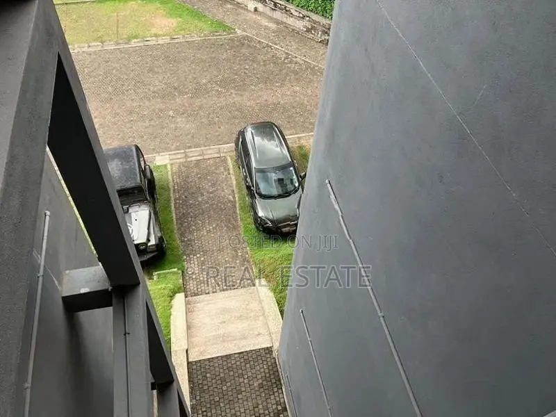 Apartment For Rent At Athurugiriya