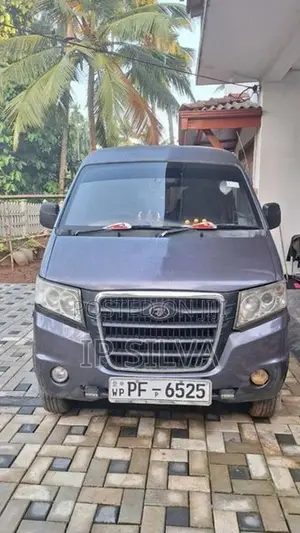 Micro Mpv 2014