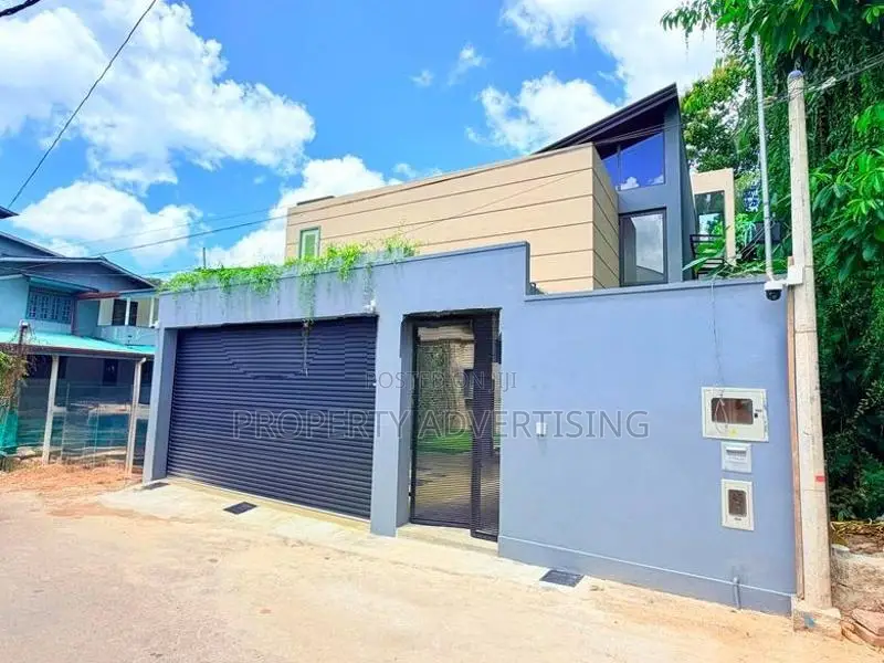4BR Super Luxurious Battaramulla Brand New House for Sale Lake Road