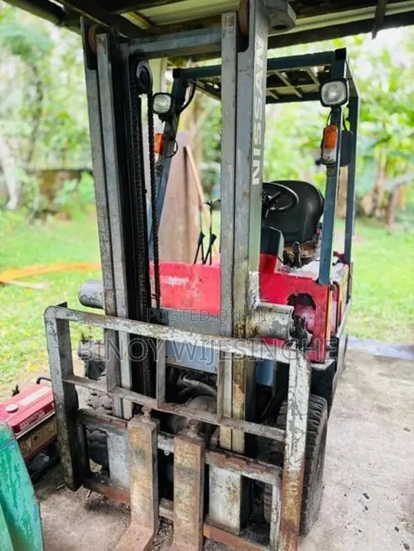 Nissan 1.5 Ton Forklift