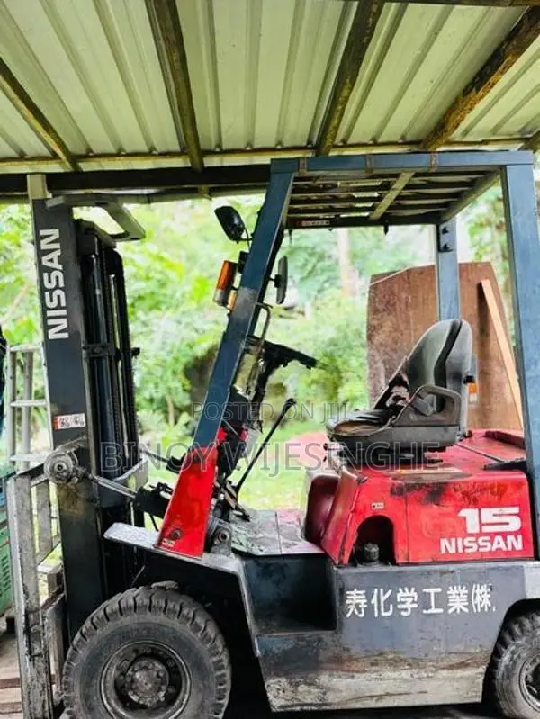 Nissan 1.5 Ton Forklift