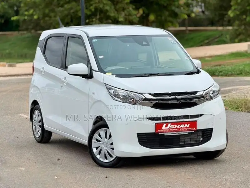 Mitsubishi eK Wagon Safety Pearl White 2025
