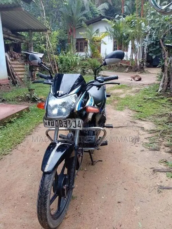 TVS Metro 2016
