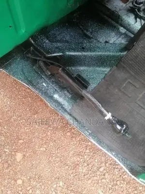 Bajaj RE 1998