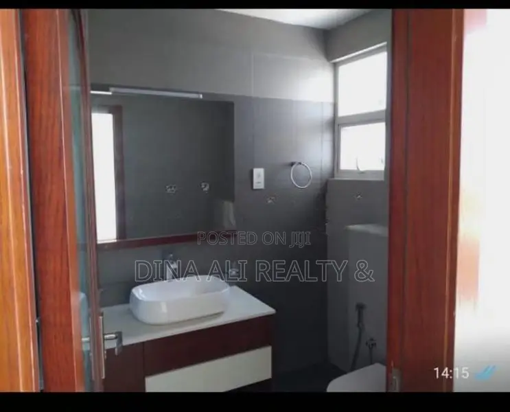 Apartment For Sale – Alfred Towers, Colombo 03