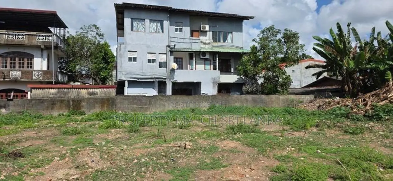 Ideal Commercial Land for Vehicle Yard at Boralesgamuwa