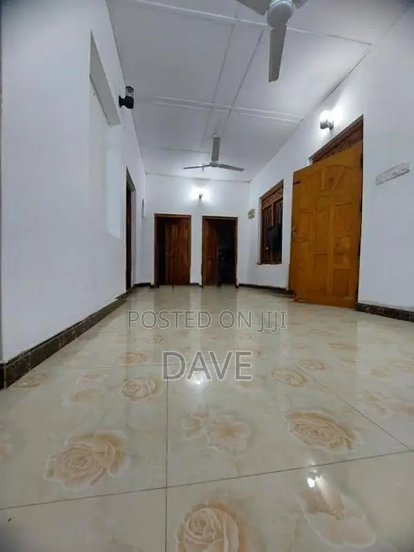 House Near General Hospital Batticaloa