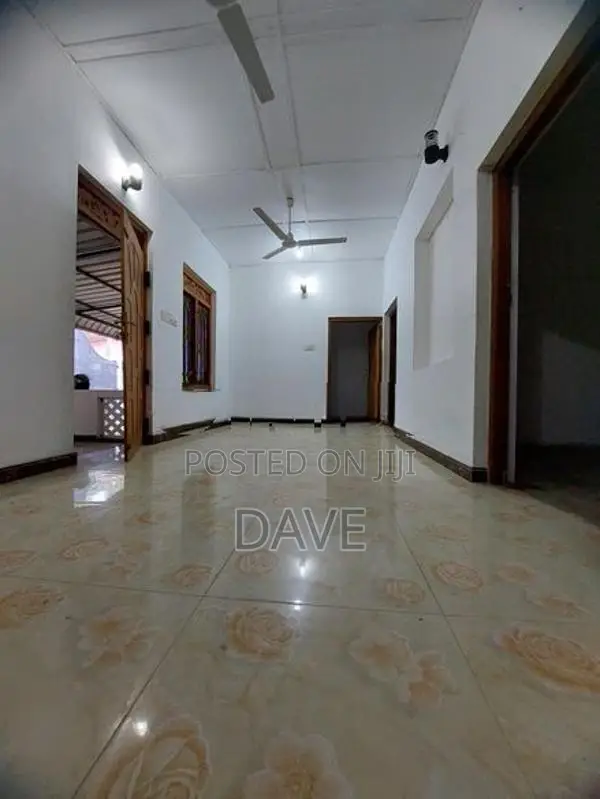 House Near General Hospital Batticaloa