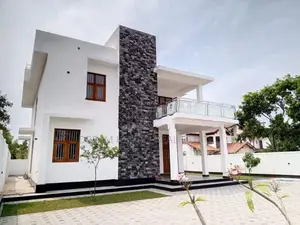 Spacious 5 Bedroom House for Sale – Thimbirigaskatuwa