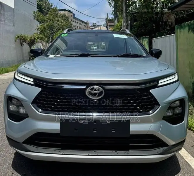 Toyota Taisor V grey 2026