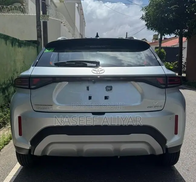 Toyota Taisor V grey 2026