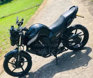 Yamaha FZ S 2014