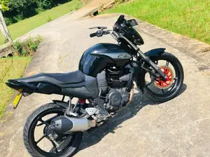 Yamaha FZ S 2014
