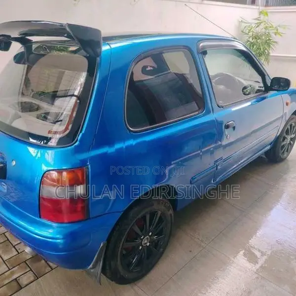Nissan March 2 1995
