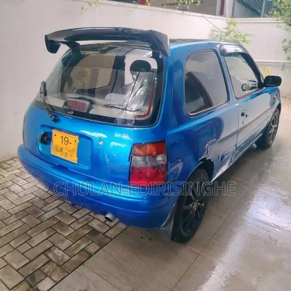 Nissan March 2 1995