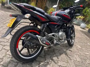 Bajaj Pulsar 180 2012
