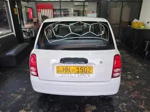 Daihatsu Mira 2000