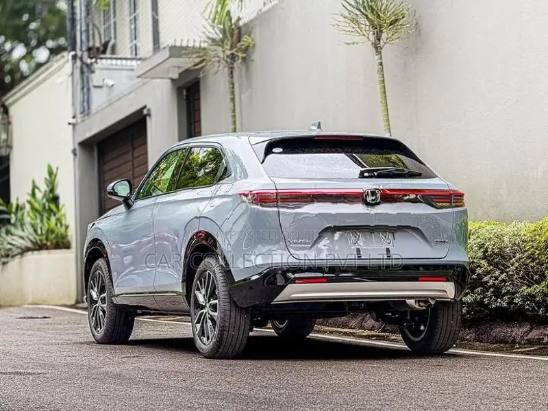 Honda Vezel Z premium 2026