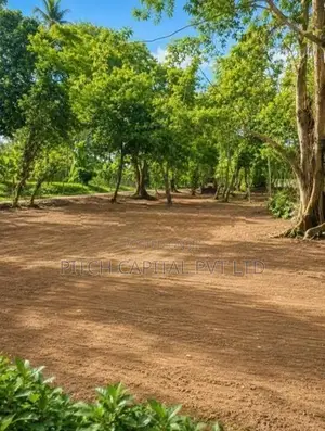 Galle- Koggala Lake Facing Land for Sale