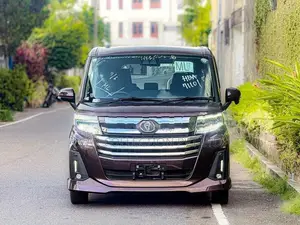 Toyota Roomy Custom G 2023