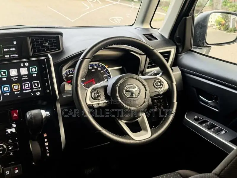 Toyota Roomy Custom G 2023