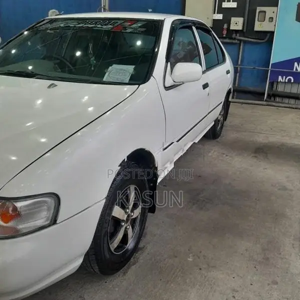 Nissan Sunny 1998