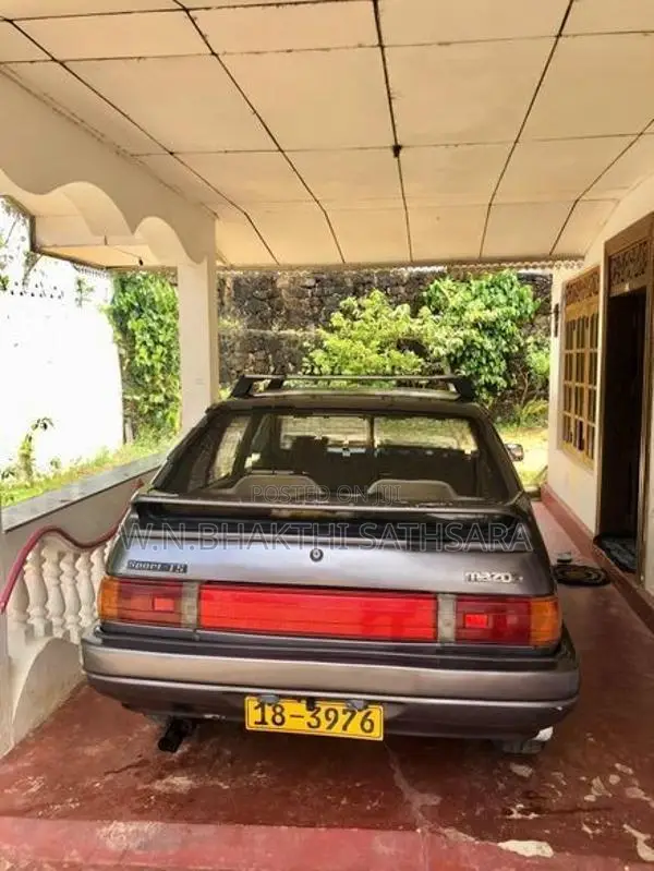 Mazda Familia MR90 1993