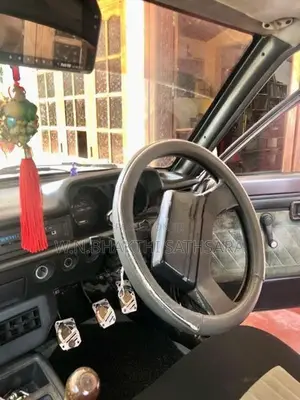 Mazda Familia MR90 1993
