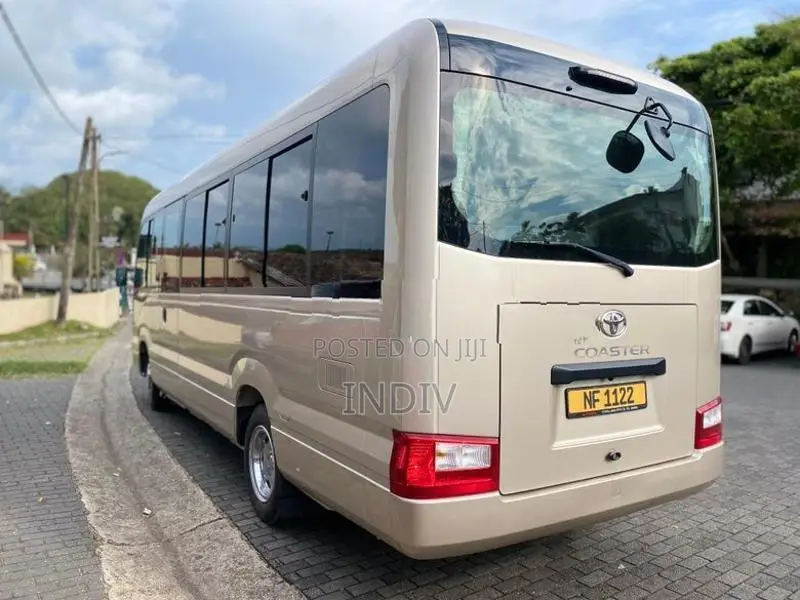 Toyota Coaster 2025
