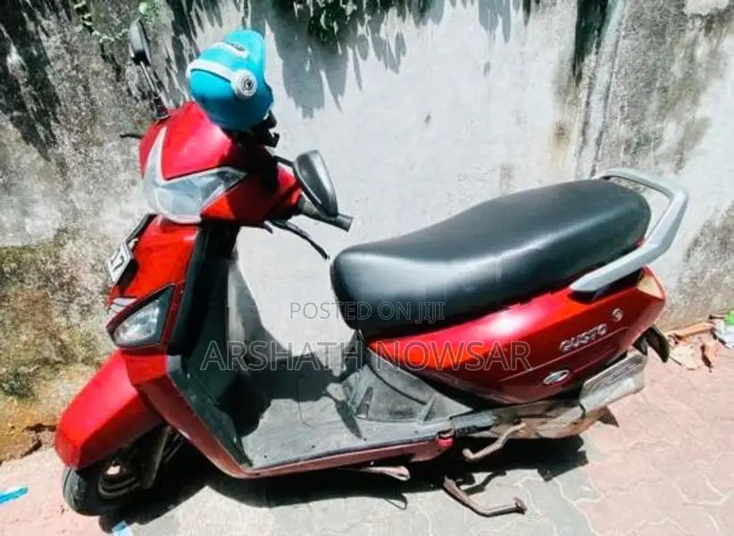 Mahindra Gusto 2015