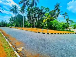 Yakkala Town Land for Sale