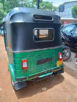 Bajaj RE 2014