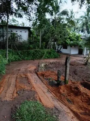 Land for Sale පුවක්වත්ත